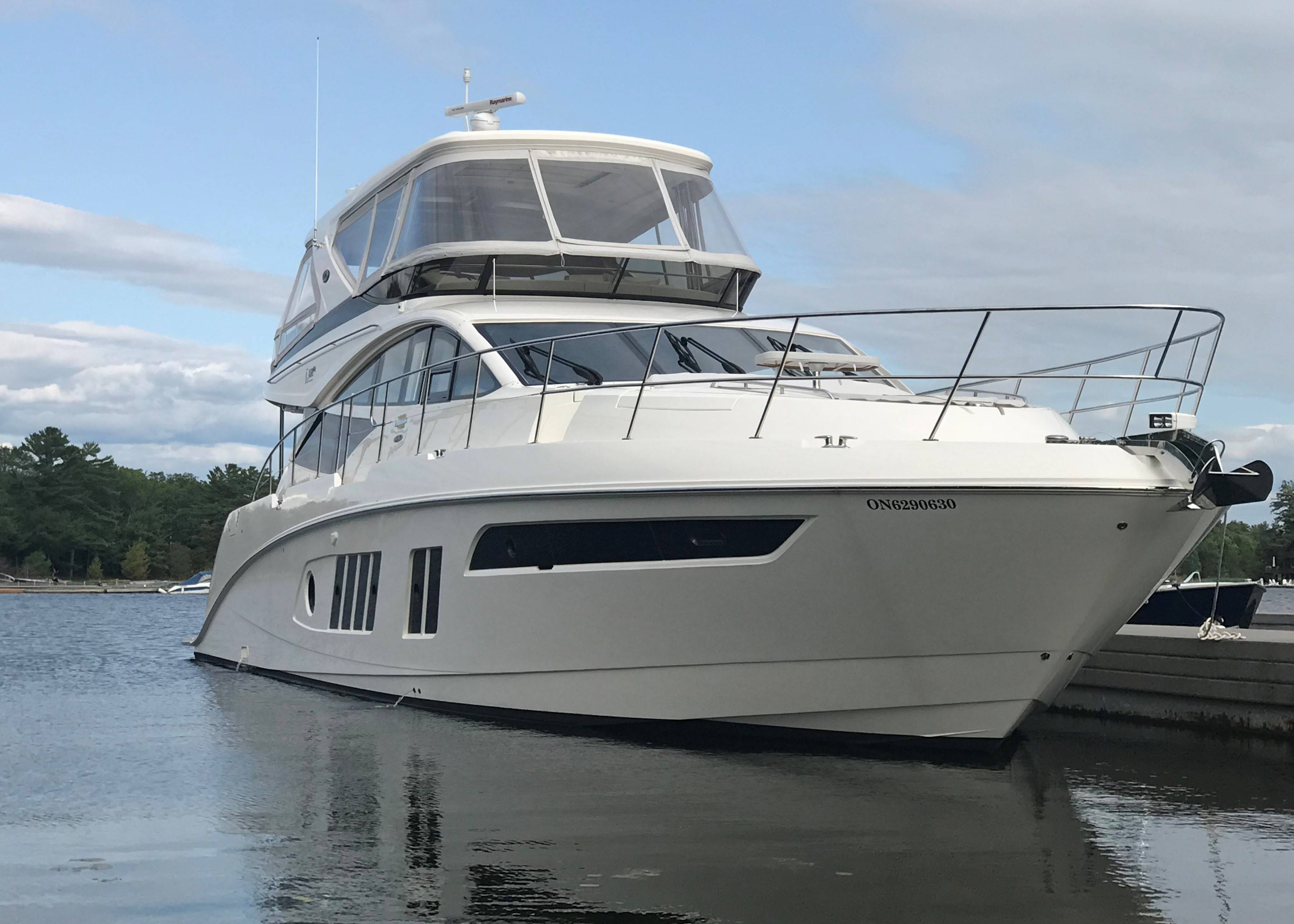 Pre-Owned 2019 SEA RAY 650 FLY BRIDGE broker in Bracebridge #B65019 ...